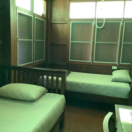 Tata Guesthouse Chiang Mai Exterior photo