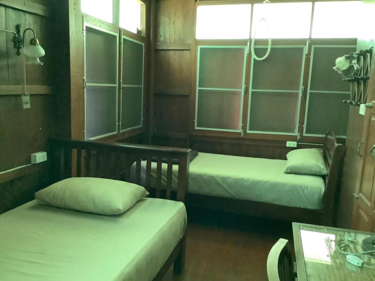 Tata Guesthouse Chiang Mai Exterior photo